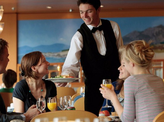 Pentingnya Pelayanan Pelanggan untuk Kesuksesan Lokal–Restoran