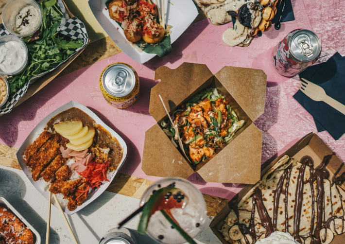 Tips Memesan Makanan untuk Dibawa Pulang dan Delivery di Fork & Hen SRQ